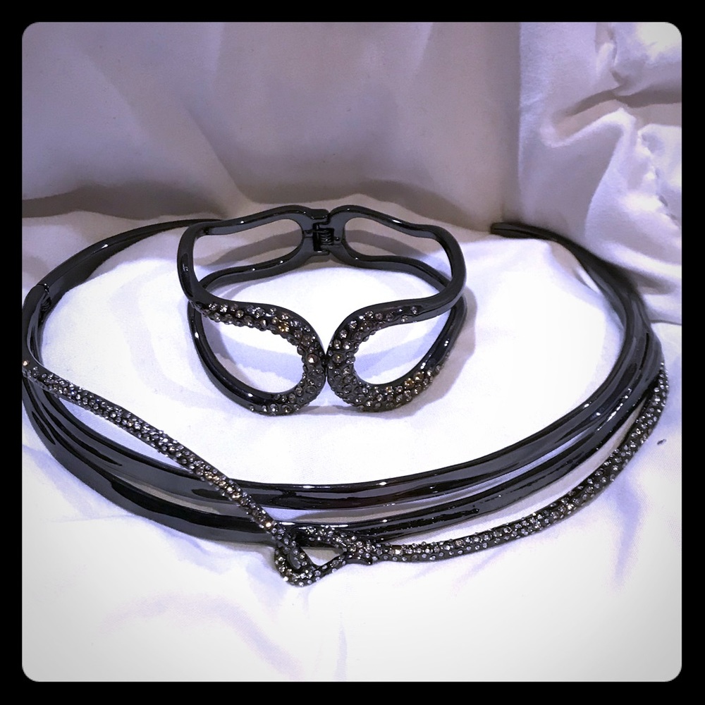 Alexis bitter sculptural crystal collar/bracelet